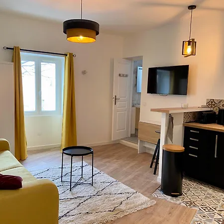 Daire Superbe Climatise Pres De La Noailles *