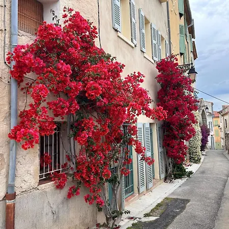 Superbe Climatise Pres De La Noailles Daire *